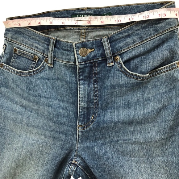 Lauren Ralph Lauren Mid-Rise Classic Straight Leg Jeans Sz 2P Medium Wash Preppy - Picture 4 of 8